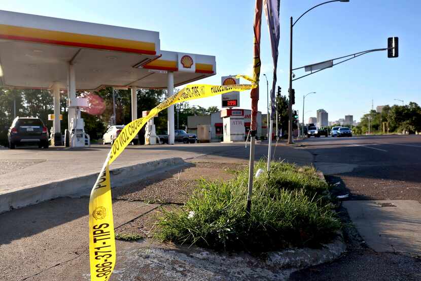 El lugar donde policías mataron a tiros a un joven en San Luis, Missouri, el 12 de...