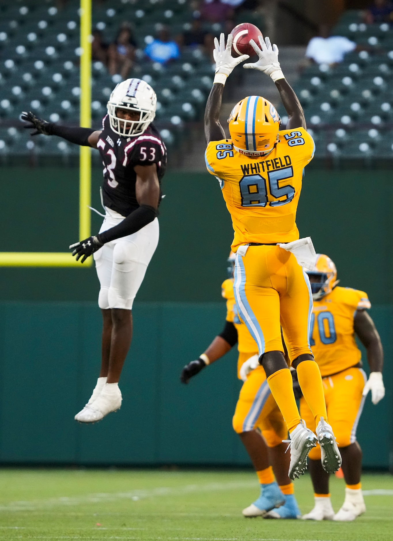 Southern wide receiver Chandler Whitfield (85) makes a catch as TSU linebacker Jacob...