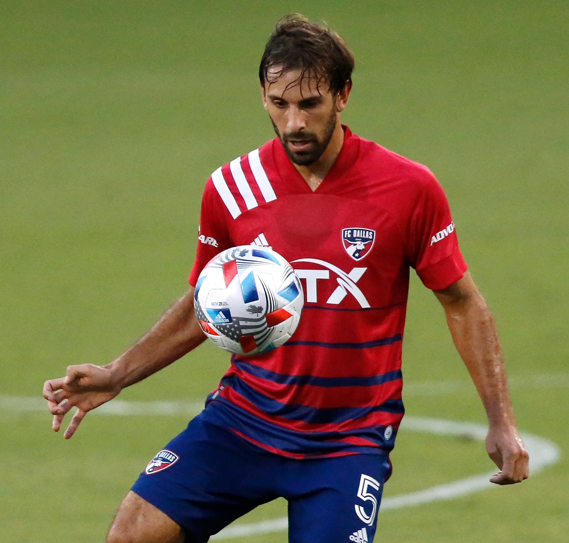 FC Dallas midfielder Facundo Quignon (5) controls a pass during the first half as FC Dallas...