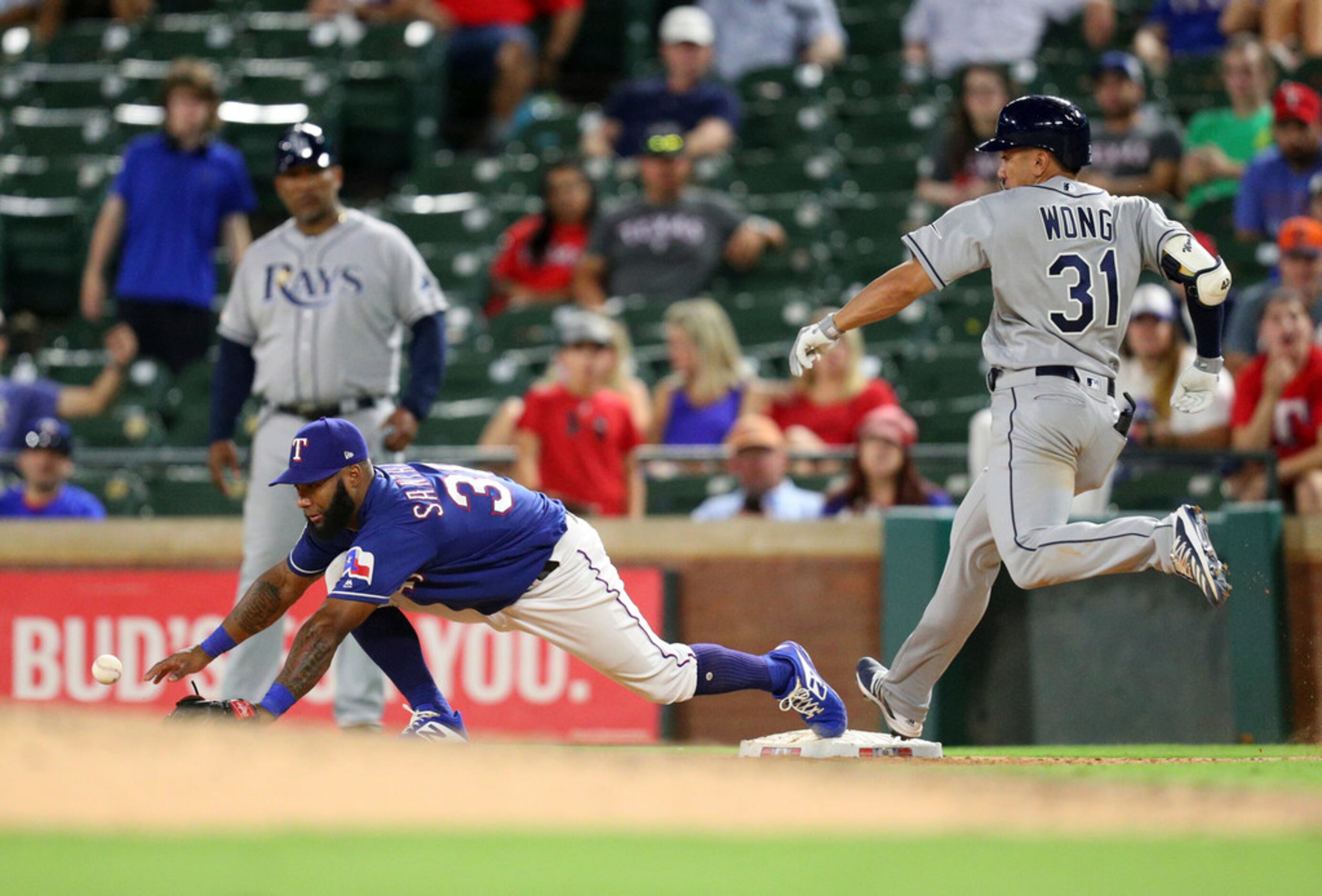 Kean Wong turns double play in Big League debut