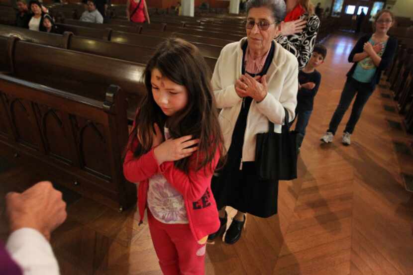 Los feligreses del Norte de Texas pueden asistir este día a la Catedral de Dallas para...