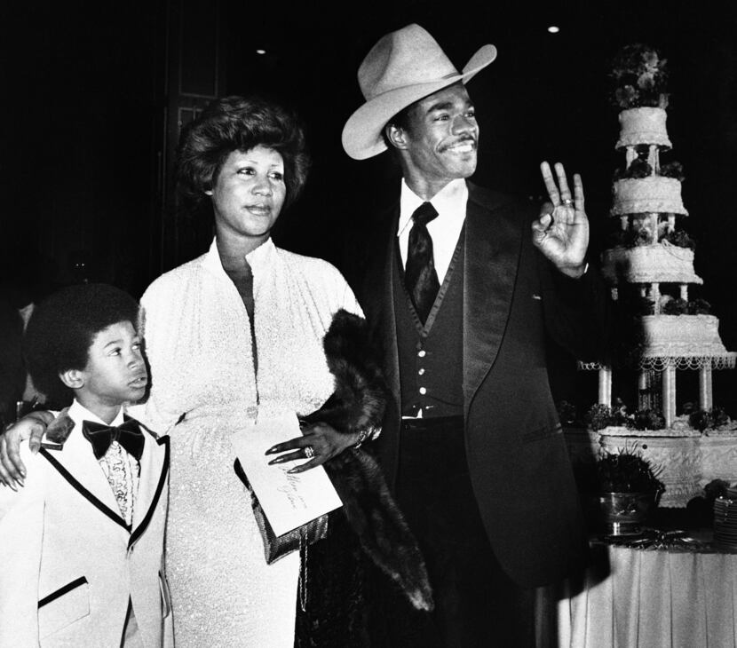 Aretha Franklin and her new husband, Glynn Turman, arrive at a Los Angeles hotel, April 17,...