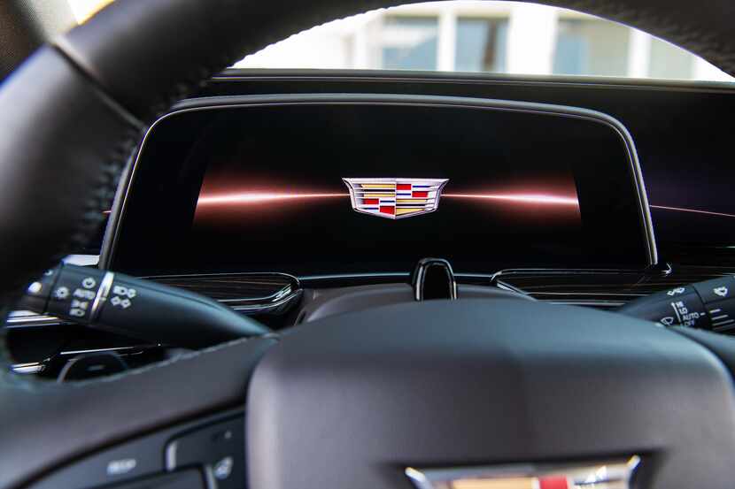 2021 Cadillac Escalade showcases a 38” diagonal OLED display.
