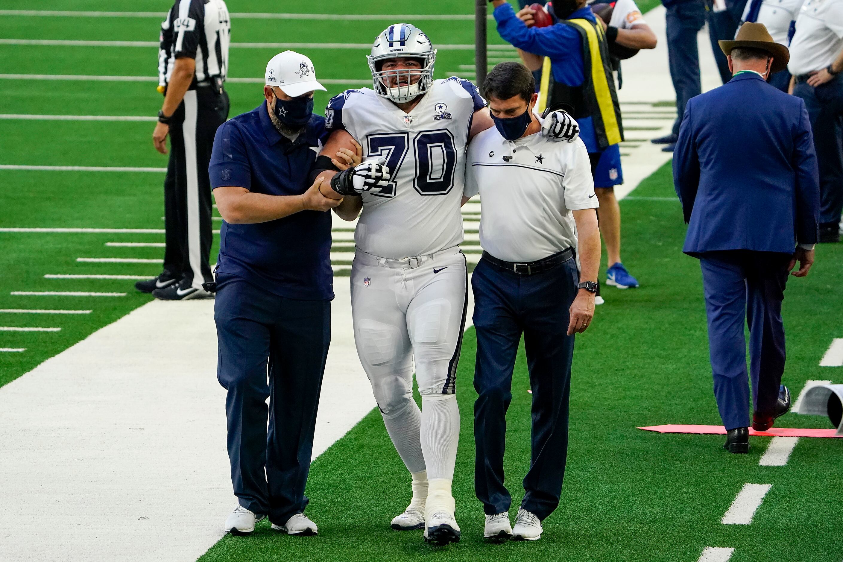 Zack Martin Says Cowboys' Offensive Line is to Blame for Recent