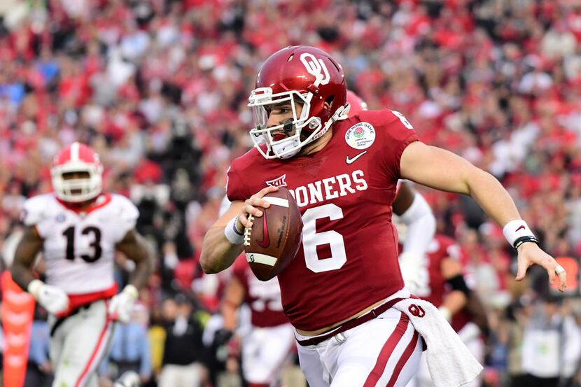 PASADENA, CA - JANUARY 01:  Baker Mayfield #6 of the Oklahoma Sooners rushes out of the...