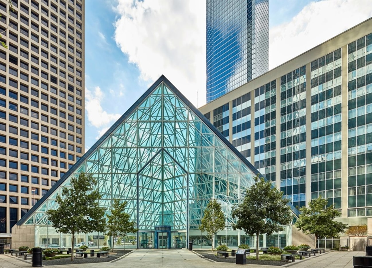 Renaissance Tower has a retail atrium on the west side.