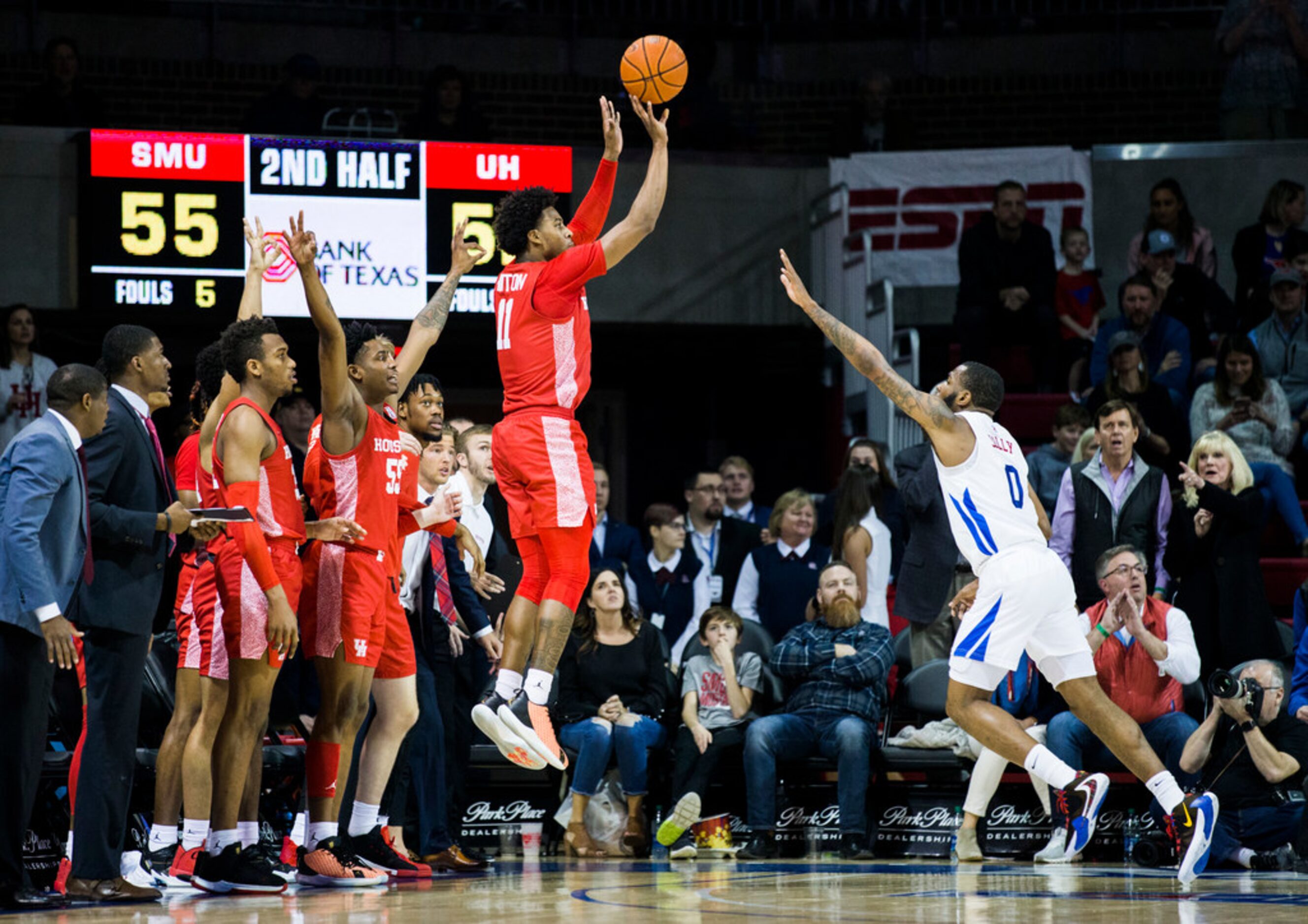 Southern Methodist Mustangs guard Tyson Jolly (0) defends against /s11/ during the second...