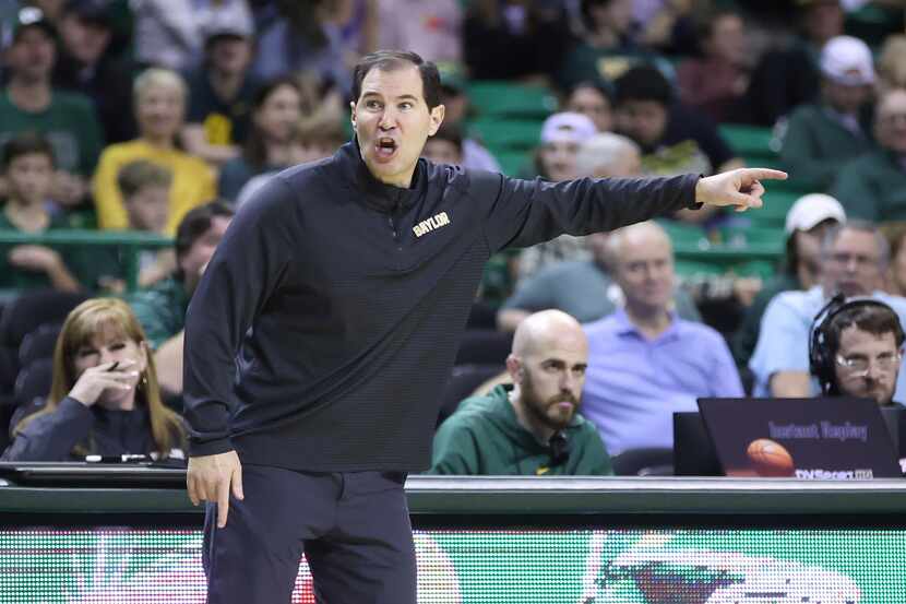 Baylor head coach Scott Drew directs a play against Tarleton State in the second half of an...