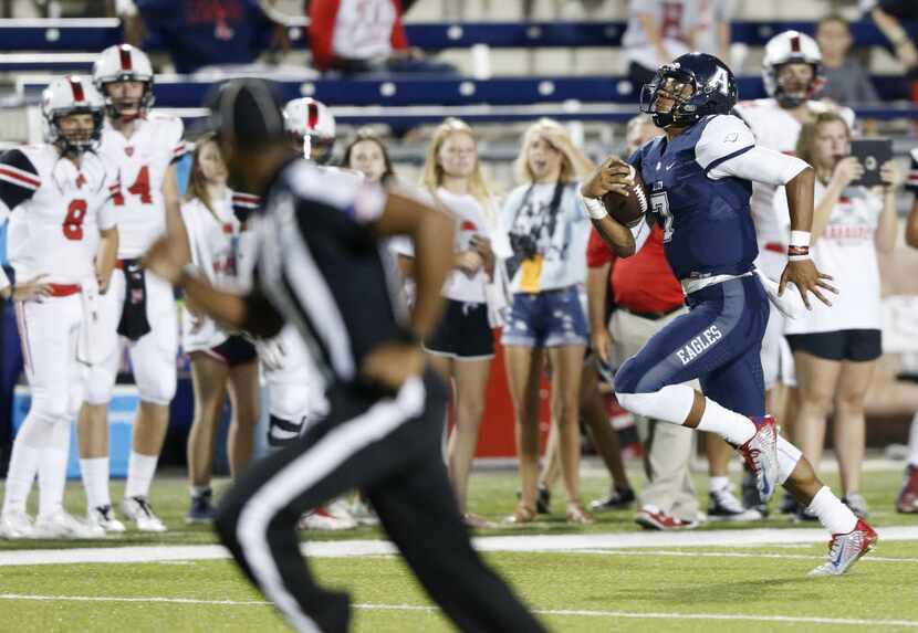 Allen's Seth Green (7) rushes for a 75 yard touchdown  in a game against Flower Mound Marcus...