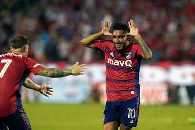 FC Dallas forward Jesús Ferreira (10) celebrates his goal with Paul Arriola (7) and other...