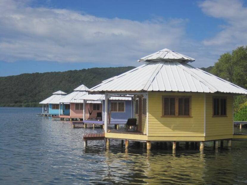 
Mango Creek Lodge is a self-sustaining eco-resort on Roatán.
