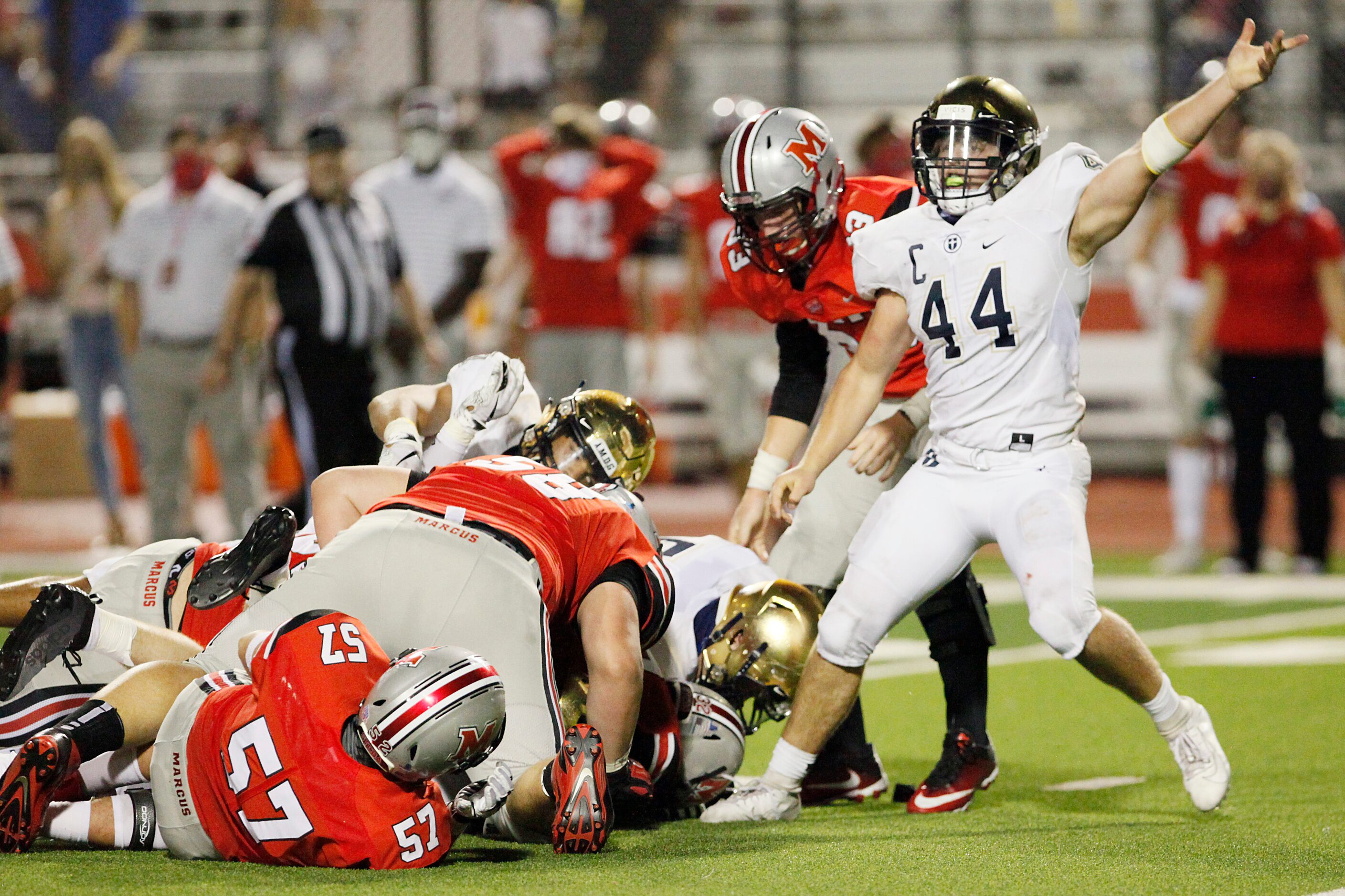 Jesuit senior linebacker Jack Judson (44) signals it's Jesuit ball after Flower Mound Marcus...