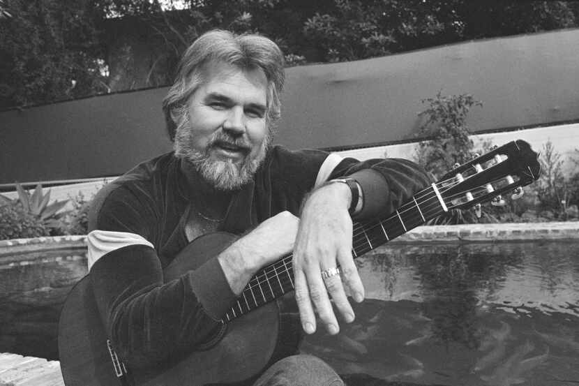 Kenny Rogers in 1978 at his home in Brentwood, Calif.