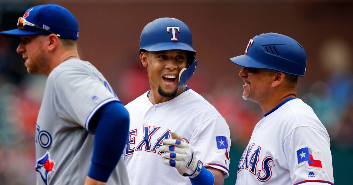 Carlos Gomez homers in first at-bat with Rangers