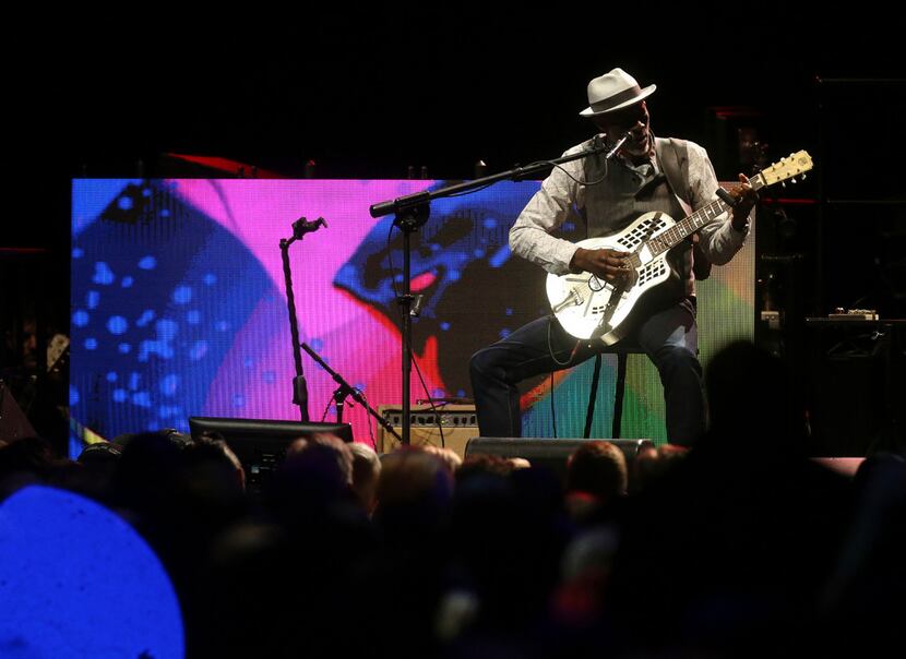 Keb' Mo' performs at the Crossroads Guitar Festival on Saturday, Sept. 22, 2019 at the...
