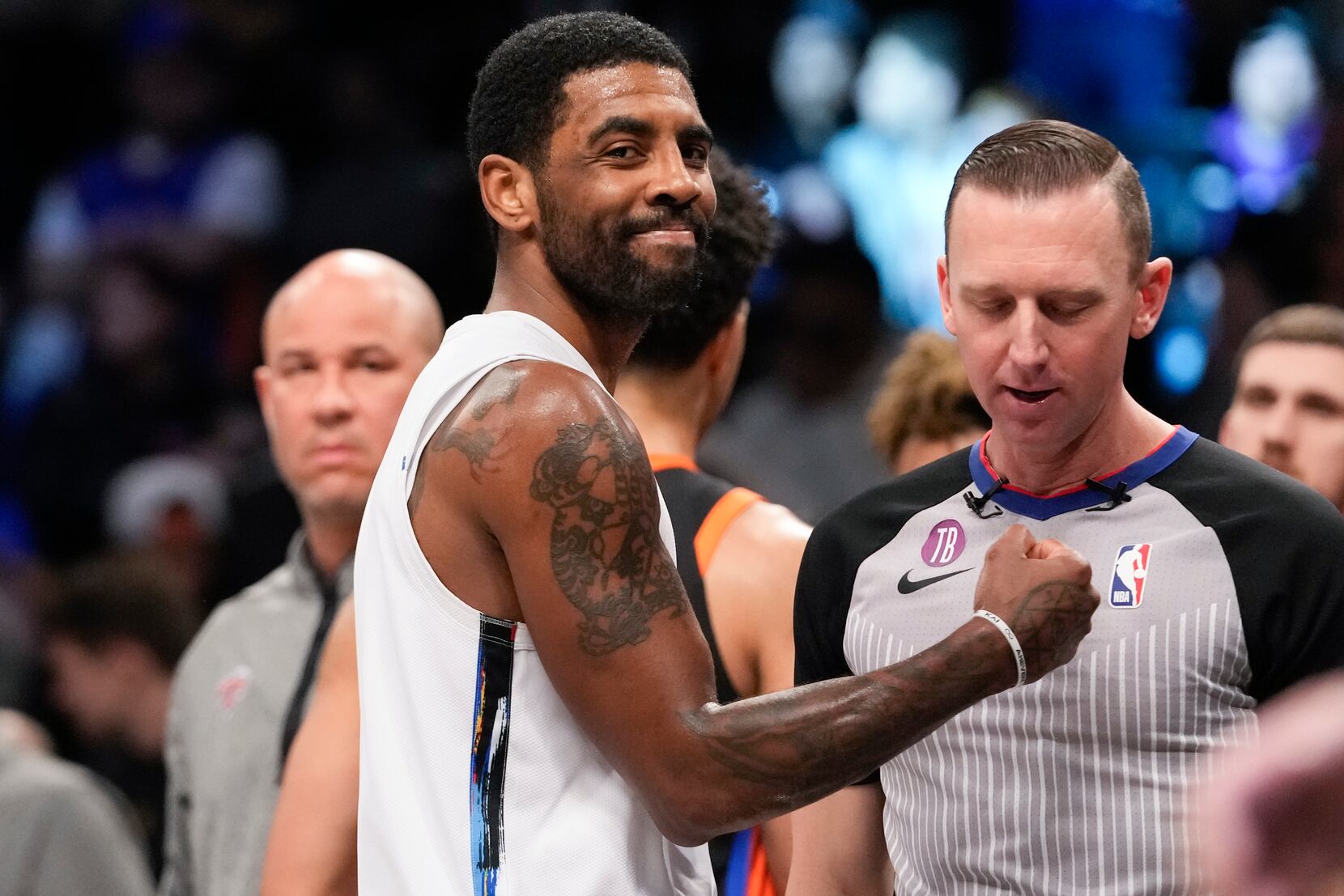 Report: Kyrie Irving's broken knee cap could keep him out until January