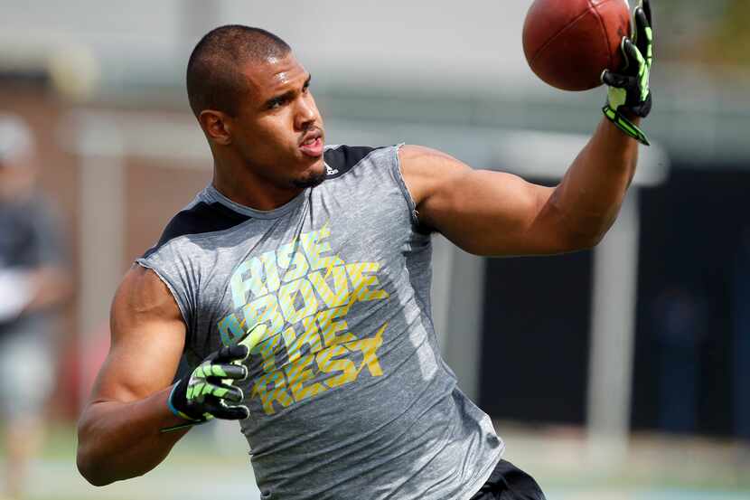 Linebacker Anthony Barr pulls in a pass during UCLA Pro Day at Spaulding Field on Tuesday,...