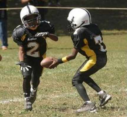 Cowboys running back Ezekiel Elliott played youth football for the Mathews-Dickey Boys Club...