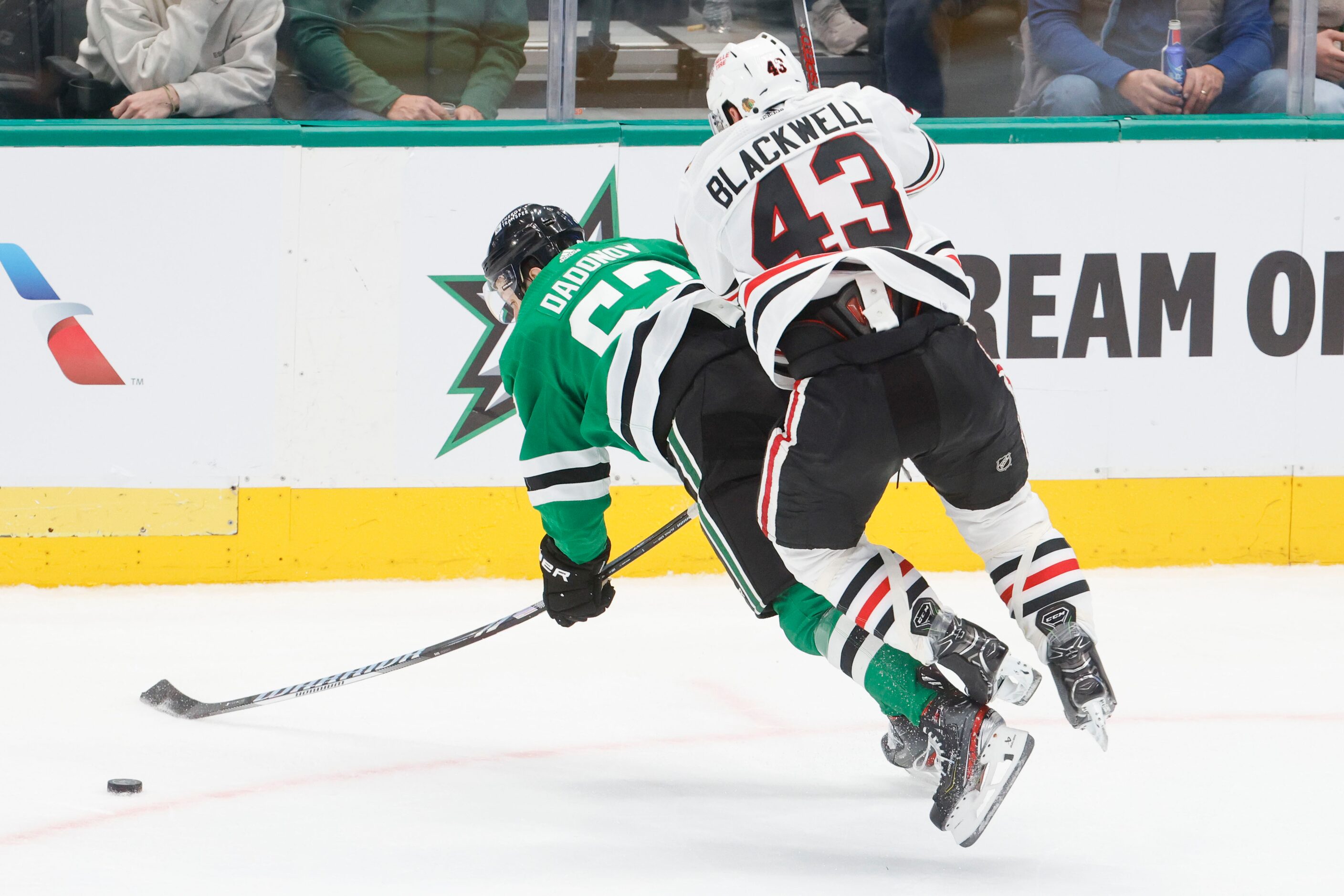 Chicago Blackhawks center Colin Blackwell (43) checks against Dallas Stars right wing...