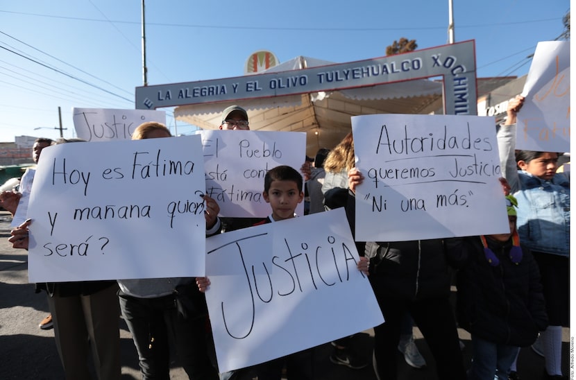 Manifestantes reclaman por la muerte de Fátima.