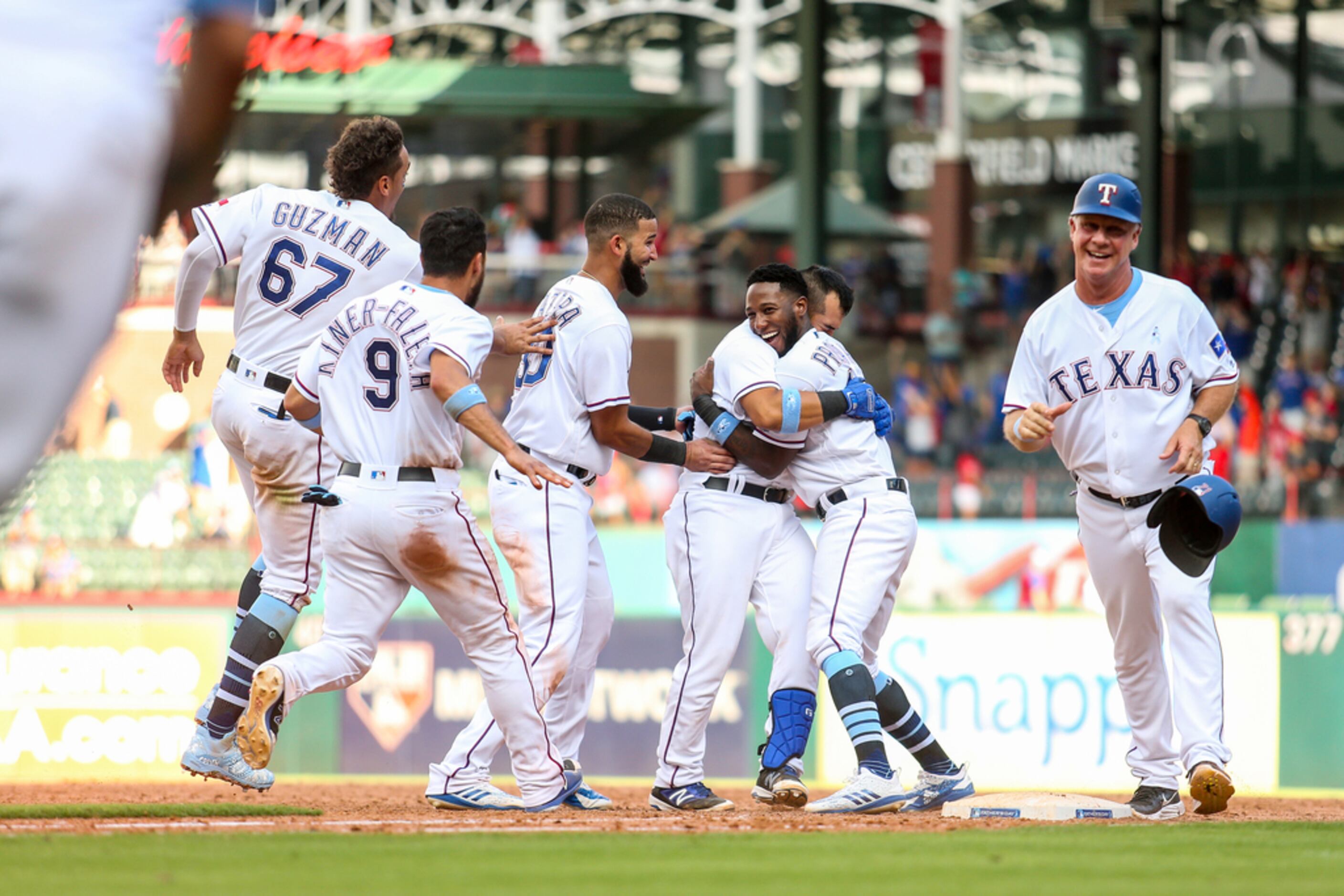 Jose Trevino gives Rangers walk-off win over Rockies