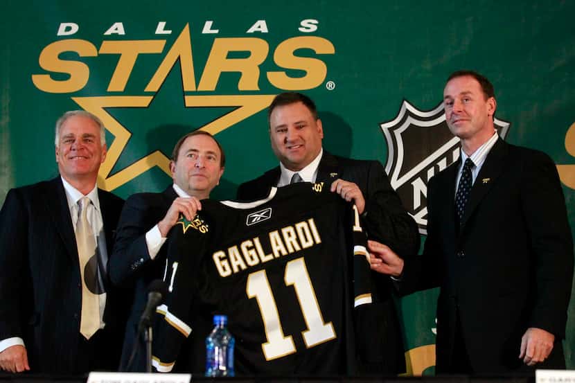 (From left to right) Dallas Stars president Jim Lites, NHL commissioner Gary Bettman, new...