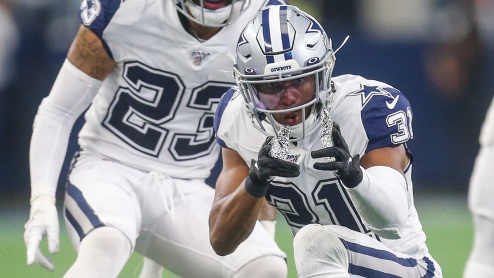 PFF ranks pair of Cowboys among the top 5 free agents this offseason