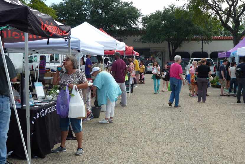 The Four Seasons-Casa Linda Farmers Market sets up in front of Natural Grocers, Savor...