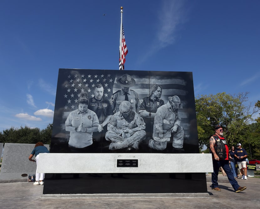 A large monument was unveiled at Heroes Memorial Park in Rockwall to honor first responders...