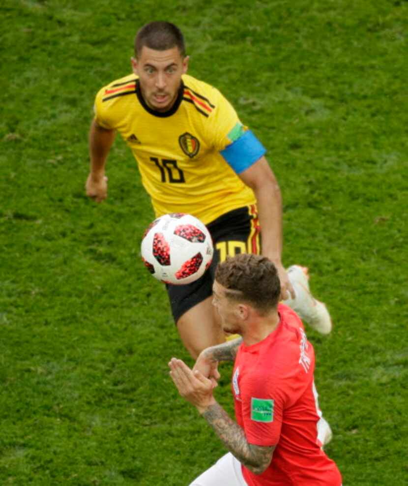 Eden Hazard con la pelota. Foto AP