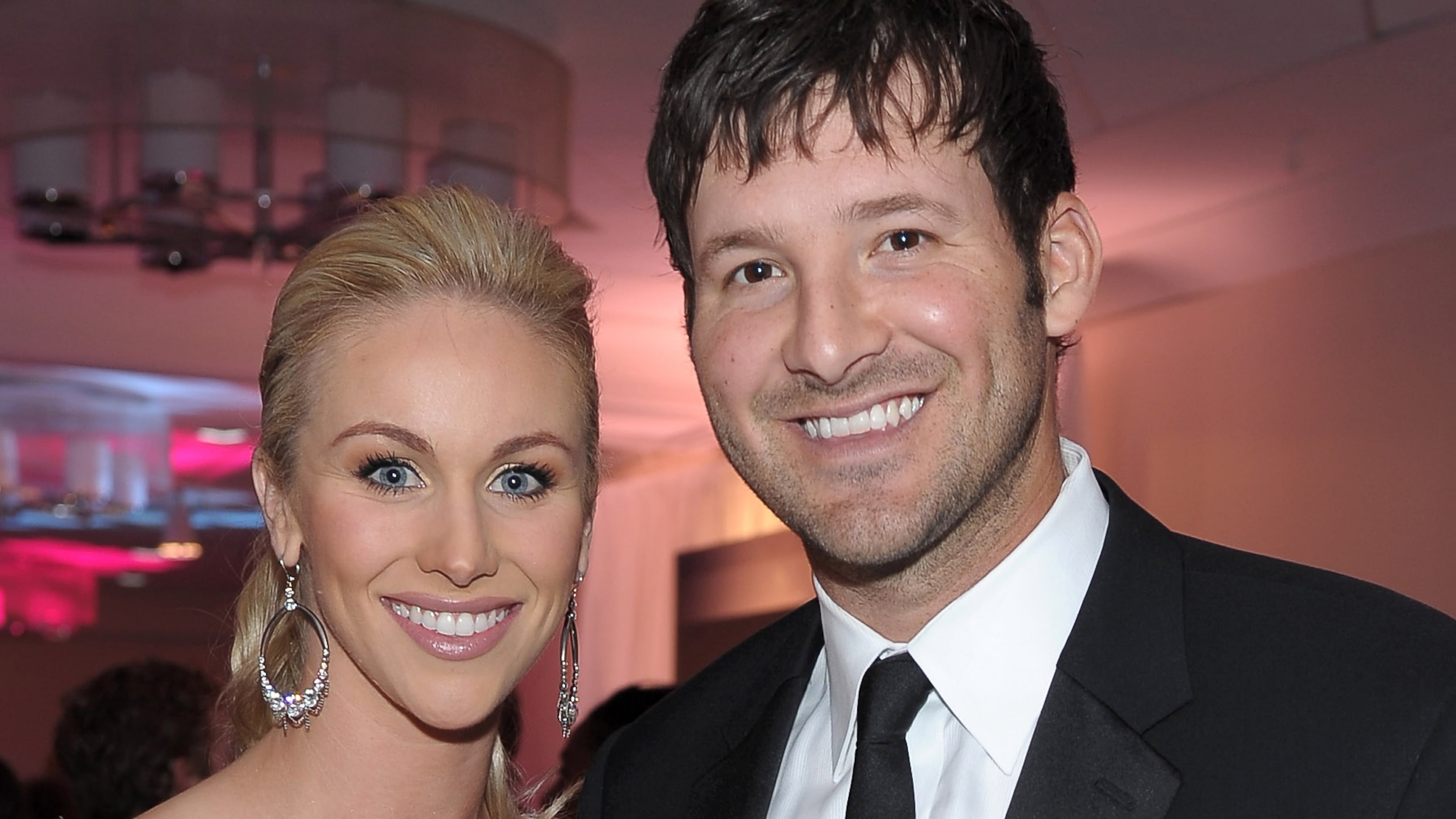 See Tony Romo and Candice Crawford's wedding registry at Crate and Barrel –  SheKnows