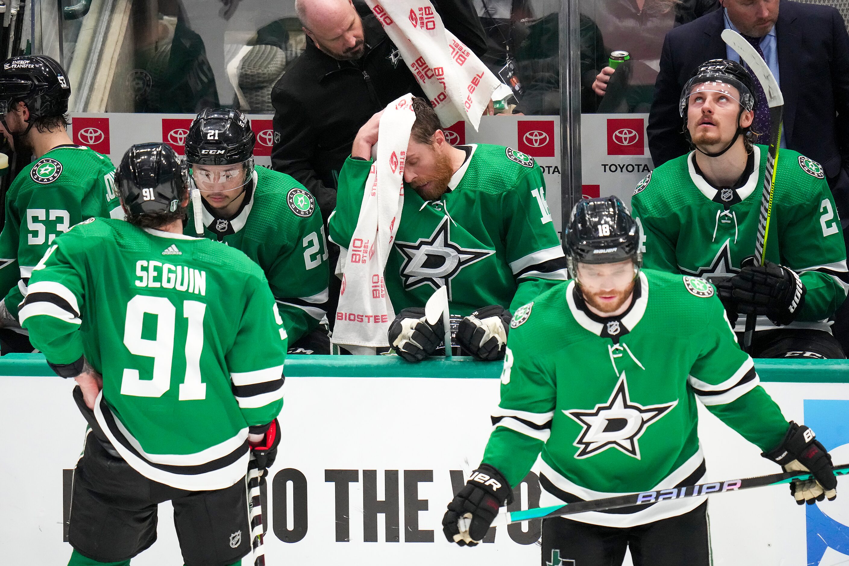 Dallas Stars center Joe Pavelski (16) wipes his head with a towel on the banch during the...