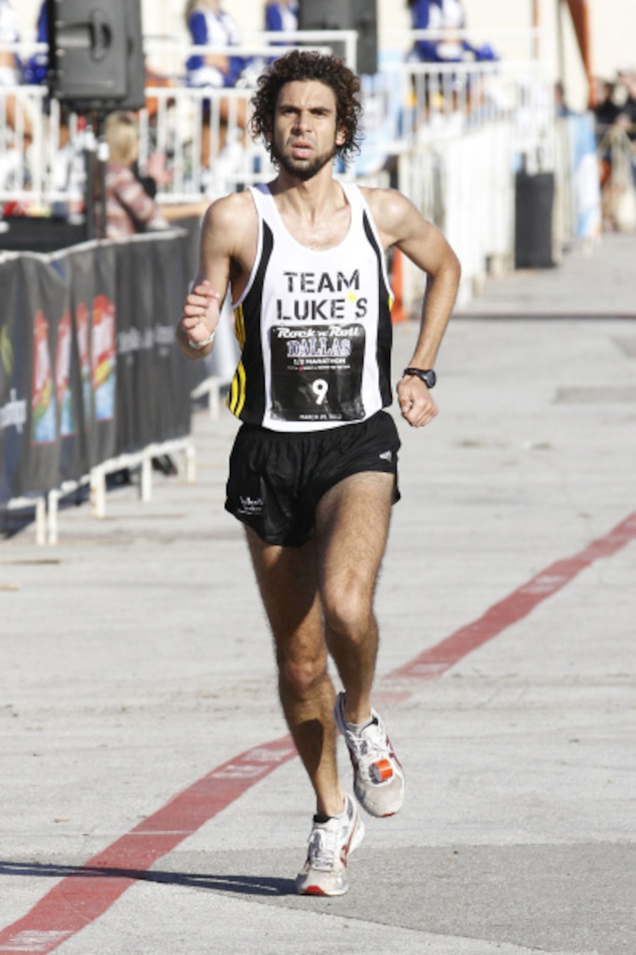 Josh Trevino runs in the Dallas Rock 'N' Roll half marathon on Sunday, March 25, 2012.