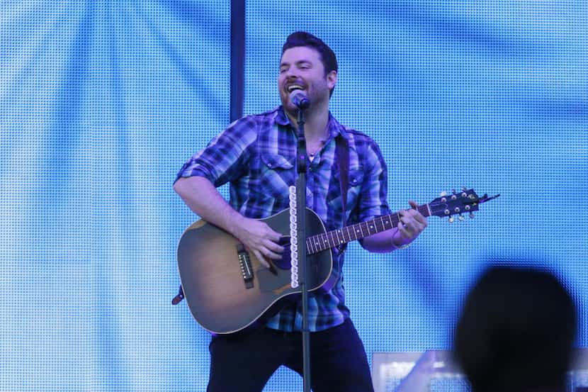 Chris Young performs in a 2016 concert in Frisco.