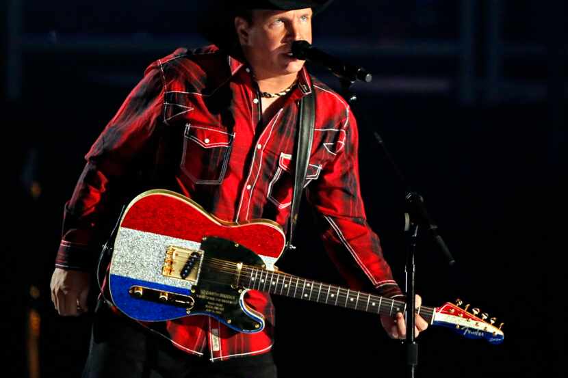 Garth Brooks performs during the 2015 Academy of Country Music Awards Sunday, April 19, 2015...