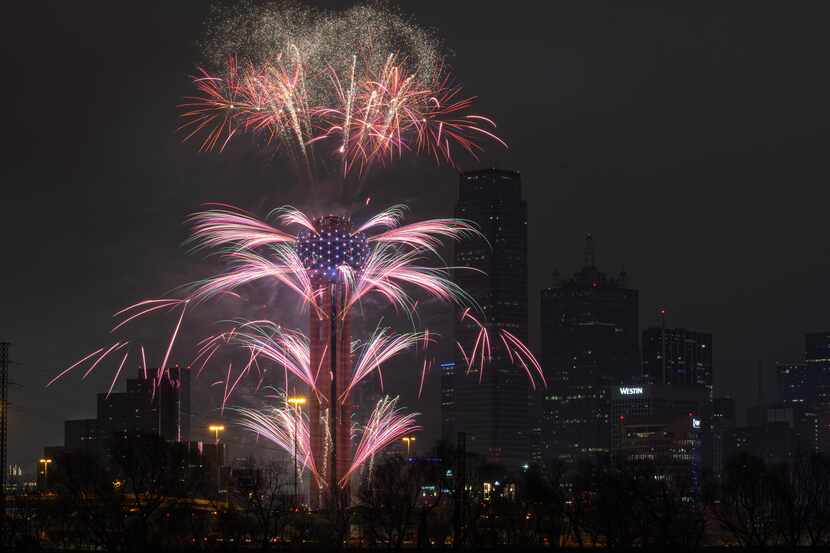 Reunion Tower's New Year's Eve fireworks show