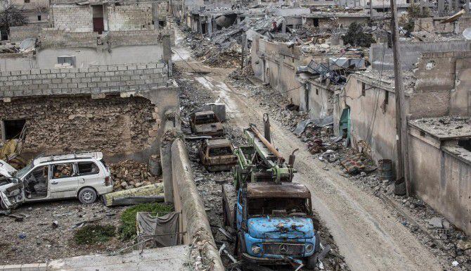 La ciudad de Kobani quedó destruida luego de que fuerzas de Estados Unidos y sus aliados...
