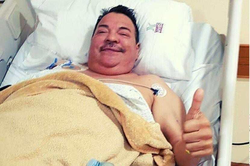 Julio Preciado se sometió a una cirugía de trasplante de riñón, el cual le fue donado por su...
