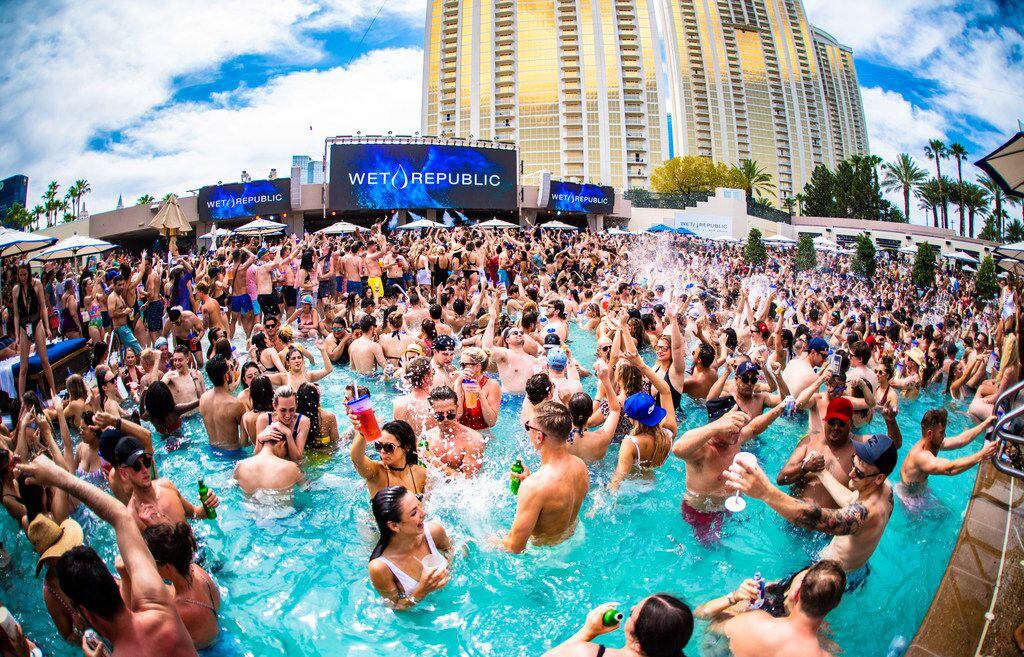 Las Vegas Pool Party Crawl — Unlock Las Vegas - The Highest Rated