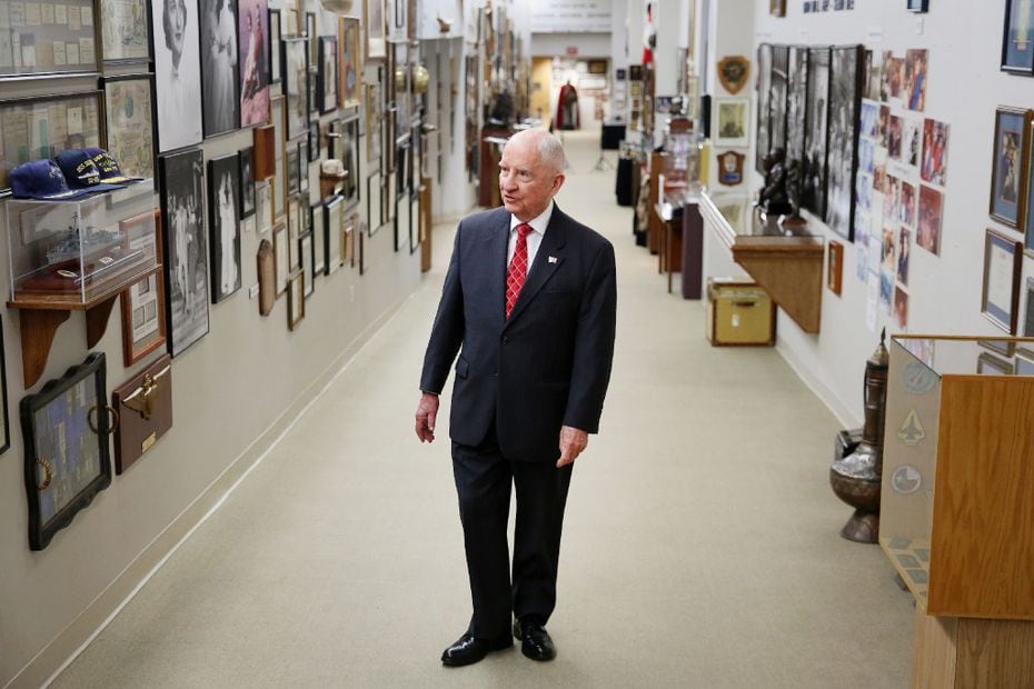 Ross Perot gives a tour of his personal artifacts to The Dallas Morning News. (Andy...