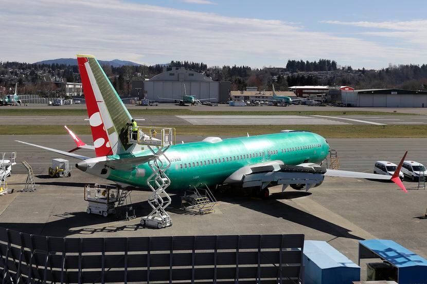 Un avión Boeing 737 Max sale de la fábrica de Boeing en Renton, Washington., en 22 de marzo....