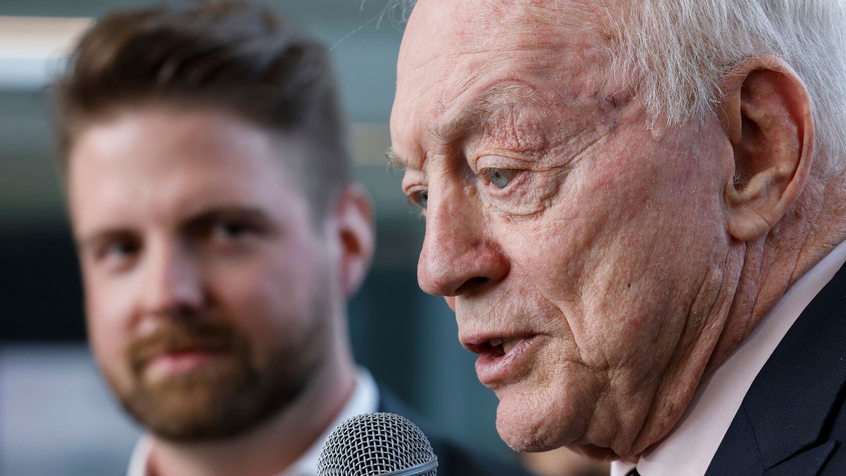 Dallas Cowboys owner Jerry Jones speaks to the members of the media as Blockchain.com...