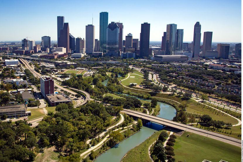 Houston City Market ofrece a los viajeros una plataforma digital para comprar experiencias...