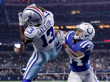 Dallas Cowboys wide receiver Michael Gallup (13) catches a fourth quarter touchdown in the...