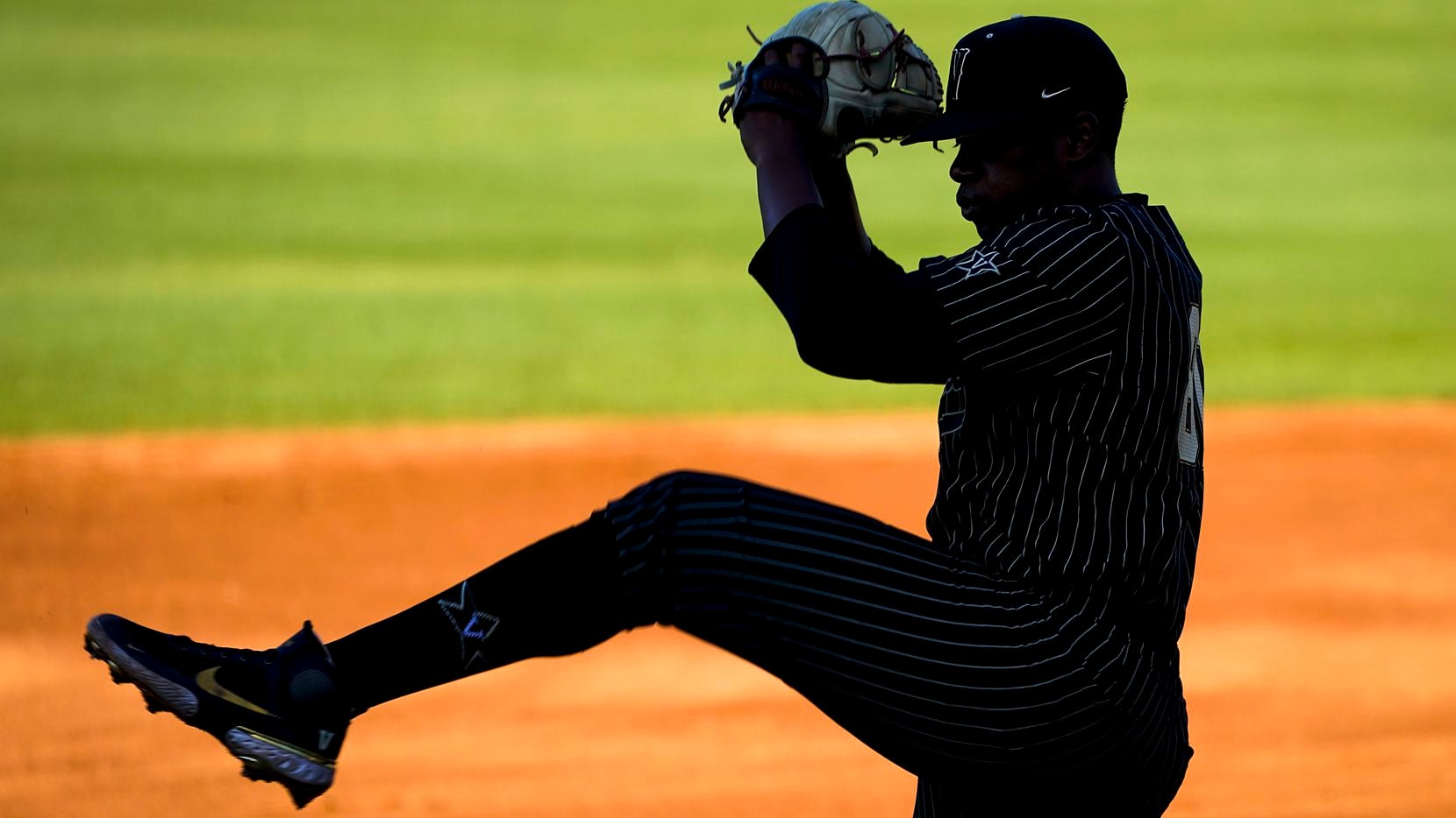 Vanderbilt Baseball on X: The Rock is Cooking. 🧑‍🍳♨️🔥 @KumarRocker ✖️ @ ValleyCats #VandyBoys
