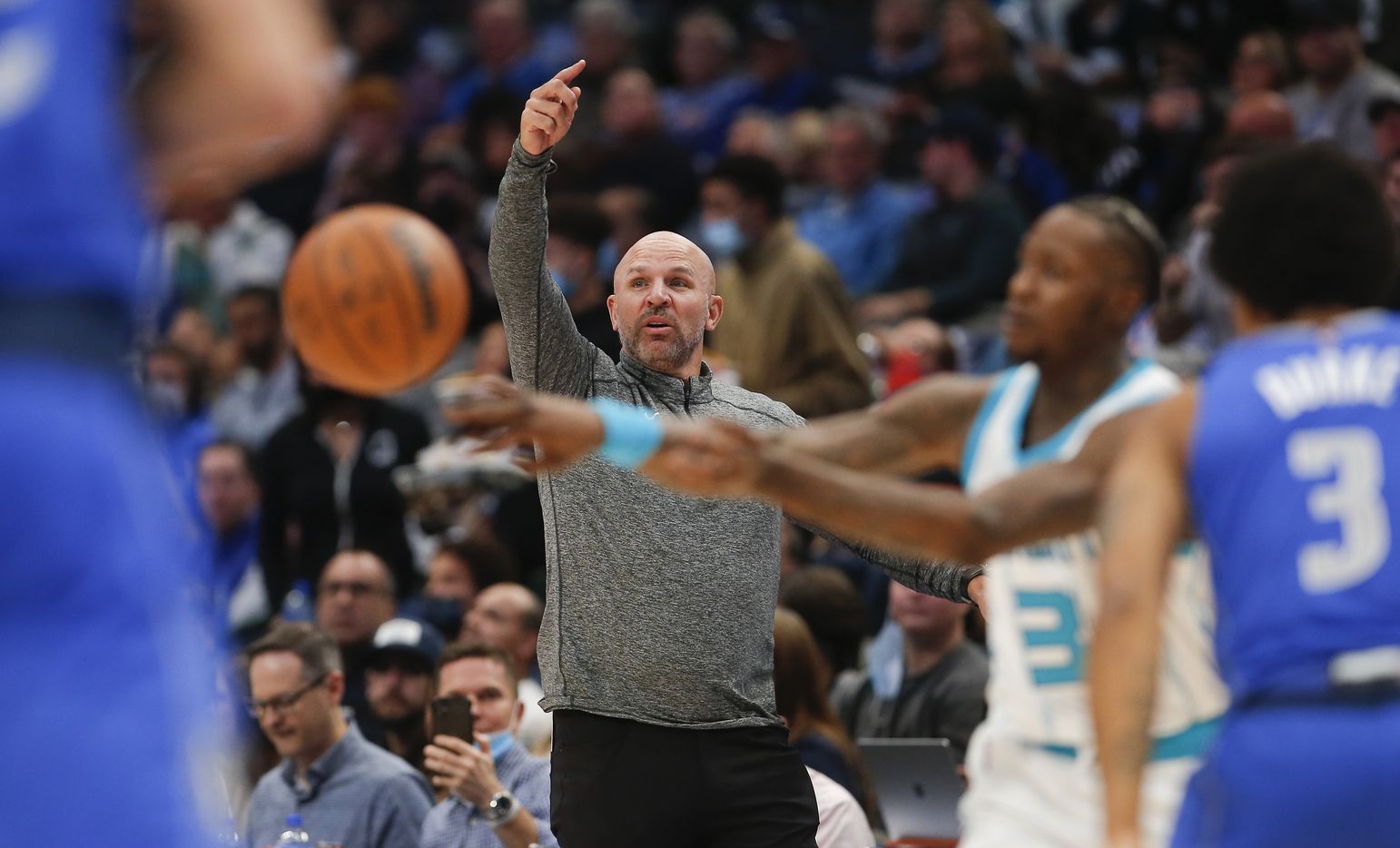 Dallas Mavericks head coach Jason Kidd shouts instructions to his players during the first half of an NBA basketball game against the Charlotte Hornets in Dallas, Monday, December 13, 2021. (Brandon Wade/Special Contributor)