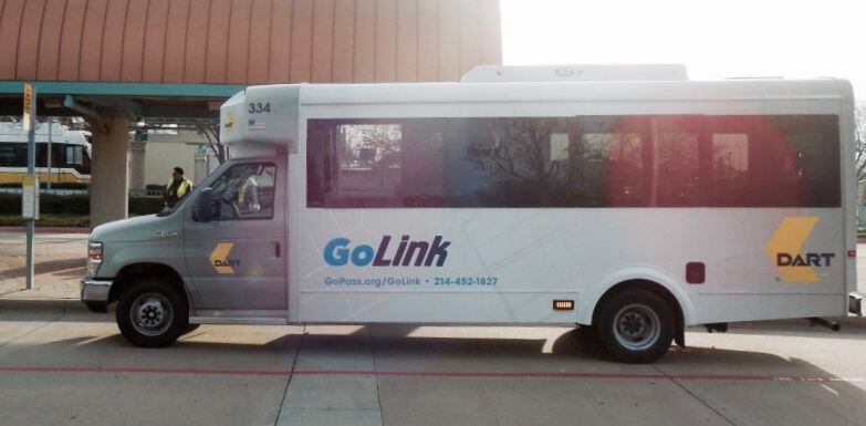 Los clientes pueden programar viajes GoLink utilizando la aplicación móvil TapRide. Foto:...