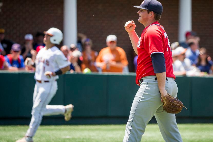 Hall's First Career Hit in the Majors Part of Two Home Run Game - Dallas  Baptist University Athletics