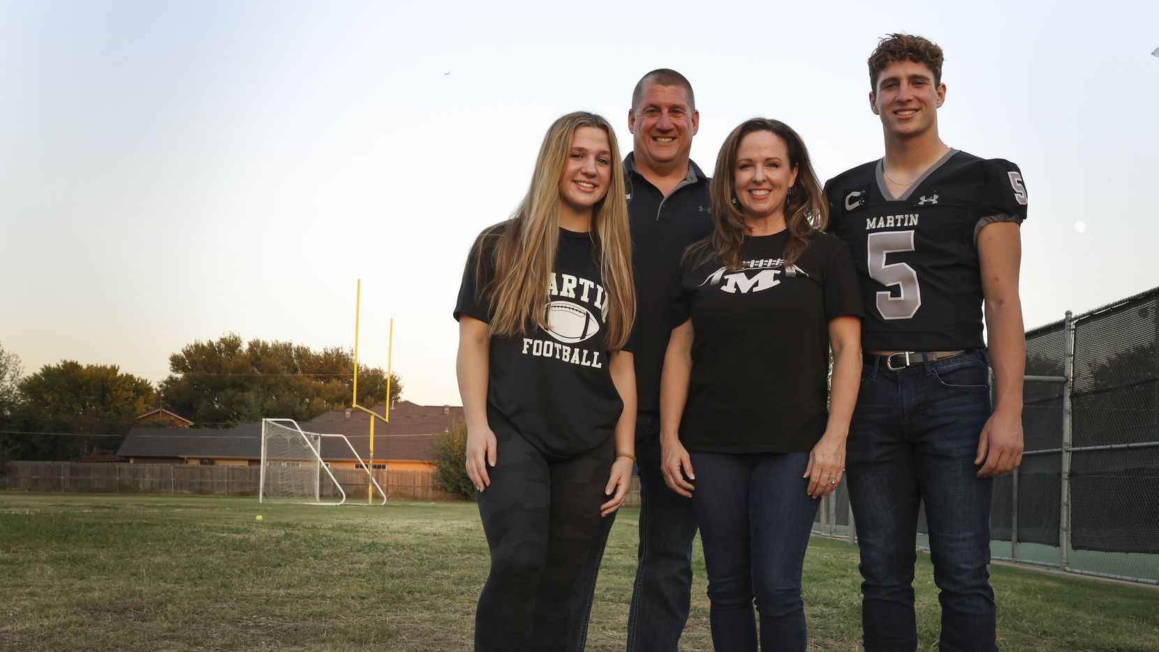 30 years after moving to Texas, Bob Wager's family is living the Friday  Night Lights dream