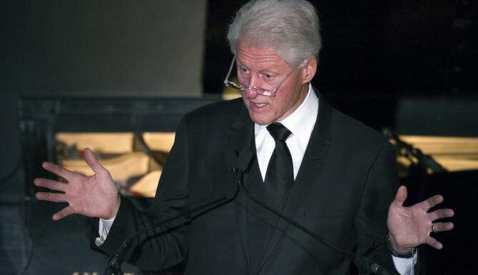 El ex presidente Bill Clinton justificó la orden de Obama. (AP/CLIFF OWEN)
